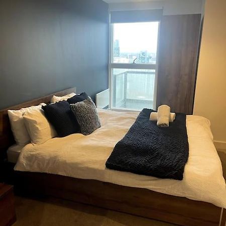 Lovely 2-Bedroom Condo With Balcony Manchester Kültér fotó