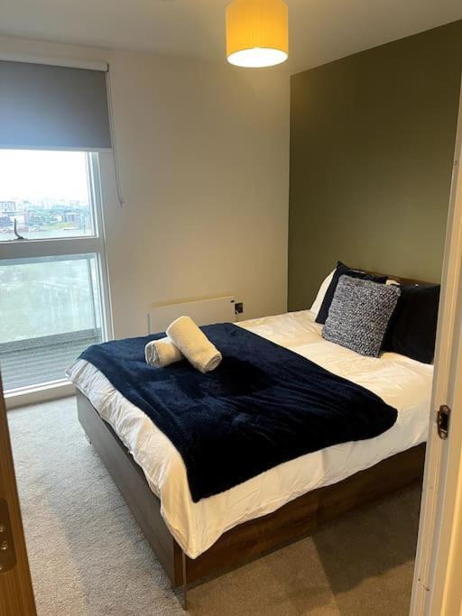 Lovely 2-Bedroom Condo With Balcony Manchester Kültér fotó